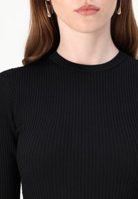 Good American VIRGO MINI DRESS - Φόρεμα σε ίσια γραμμή - black