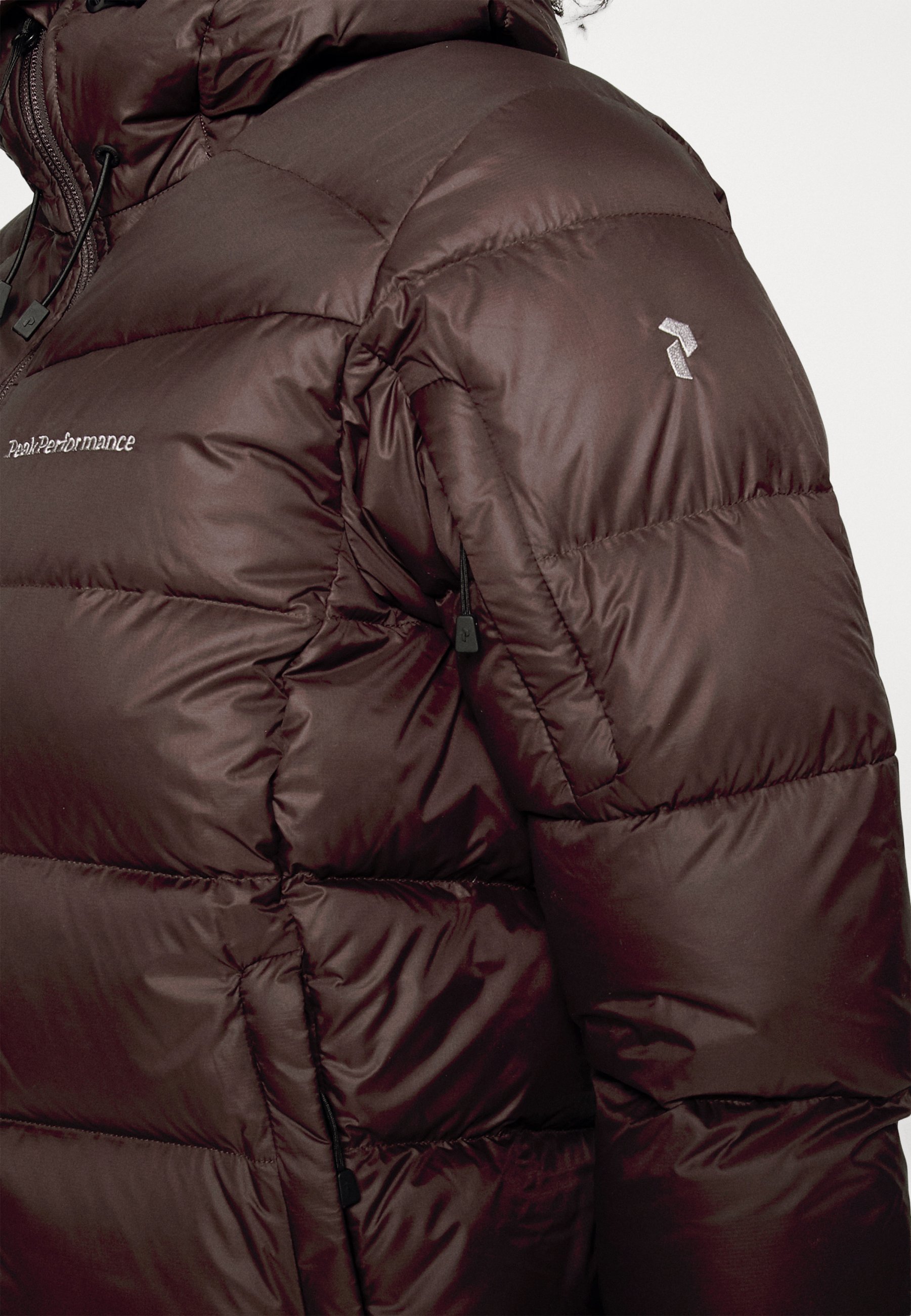 peak performance puffer jacket