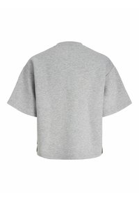 T-shirt gris à manches courtes et col rond avec une coupe ample et carrée, vu de dos sur fond blanc.