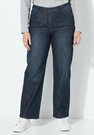 Ulla Popken STRETCH FIT WIDE LEG COMFORT WAIST JEANS - Jeans Straight Leg - mid blue denim