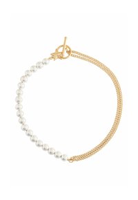Zlatý náramok s bielymi perlami, s uzáverom na prepínanie a akcentom v tvare hviezdy. Hladký povrch a striedajúce sa dizajnové prvky.