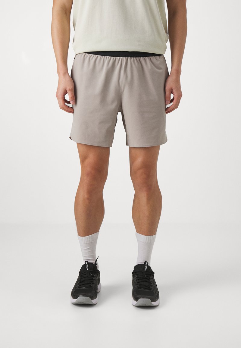 Under Armour - PEAK - Träningsshorts - timberwolf taupe/black, Förstora