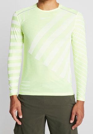 Sport T-shirt - neon yellow