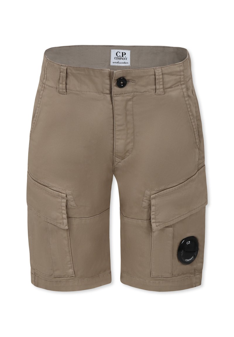 Pantaloni cargo khaki con molte tasche, chiusura frontale con bottone e patch con logo di lato. Realizzati in tessuto leggero.