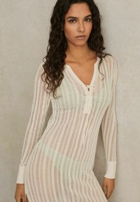 Reiss REGULAR FIT - SAMANTHA COVER-UP - Accessoire de plage - cream