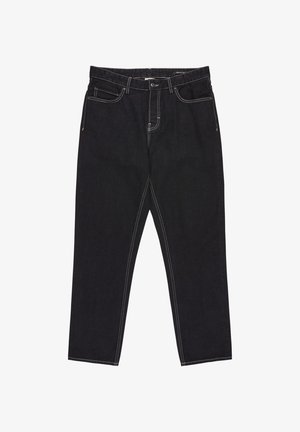 Zwarte denim jeans met een rechte snit, voorzien van contrasterende witte stiksels, vijf zakken en een sluiting met een knoop aan de voorkant.