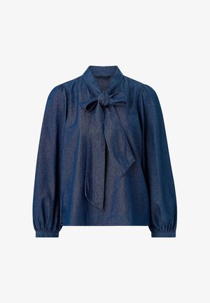 Ciemnoniebieska bluzka z długim rękawem, bufkami na ramionach i wiązaną kokardą przy wysokim kołnierzu, wykonana z materiału przypominającego denim.