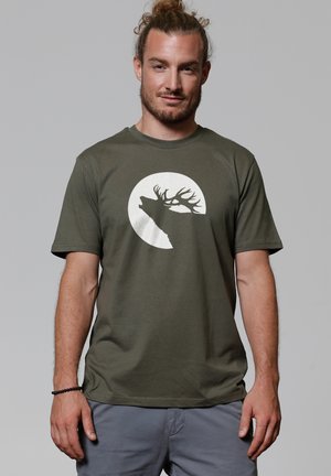 watapparel RÖHRENDER HIRSCH - T-shirt print - khaki