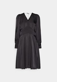 Robe midi noire à manches longues avec col en V, taille froncée, épaules légèrement bouffantes et fermeture par lien à l'arrière du col.