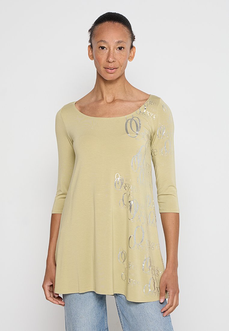 Sarah Pacini Longsleeve lichtgroen