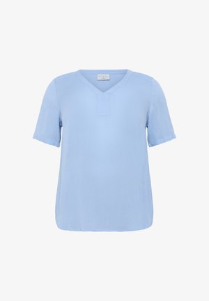 Haut bleu clair à manches courtes avec un décolleté en V, une texture douce et une coupe ample. Coutures distinctives le long du décolleté et des manches.