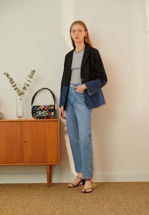 Straight leg jeans - scheme med indigo