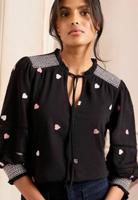 Love & Roses V-NECK - Hosszú ujjú felső - black embroidered heart