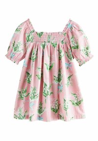 Rosa kurzärmliges Kleid mit einem gerafften Oberteil, das ein Blumenmuster in Weiß und Grün aufweist, sowie ausladenden, puffigen Ärmeln.