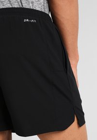 nike flex challenger shorts 5
