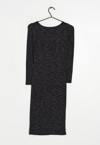 Mekko, jossa on pitkät hihat ja tumma harmaa väri, aseteltu henkarille. Valmistettu teksturoidusta kankaasta, jossa on pyöreä pääntie ja vartalonmyötäinen siluetti.