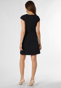 More & More Etuikleid - marine