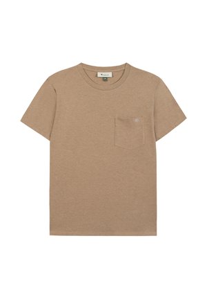 Beige T-shirt met korte mouwen, ronde hals en een klein borstzakje met een subtiel bomenlogo, op een witte achtergrond.