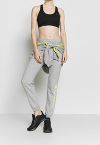 Champion Träningsbyxor - dark grey