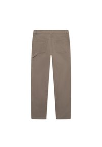 Pantalon beige avec une texture lisse, design à jambes droites, deux poches arrière et une poche latérale à gauche. Taille standard.