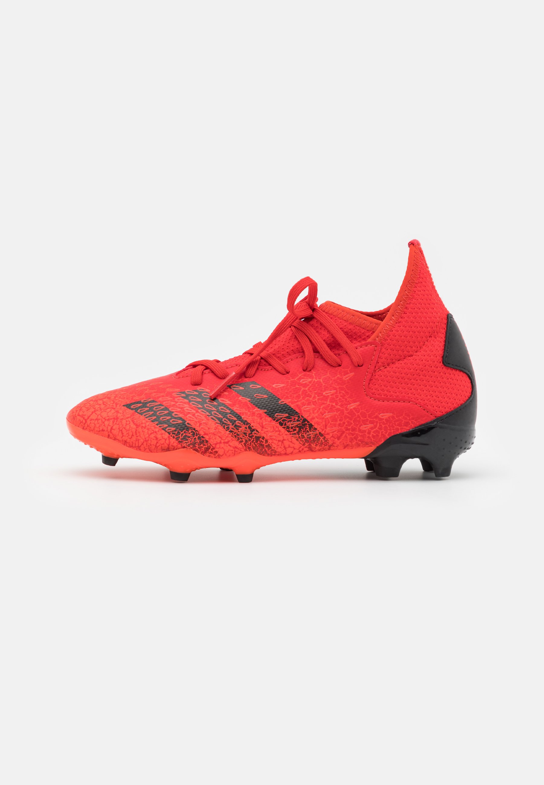 adidas Performance PREDATOR FREAK .3 FG UNISEX - Voetbalschoenen met  kunststof noppen - red/rood - Zalando.nl