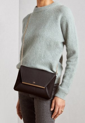 Clutch - black