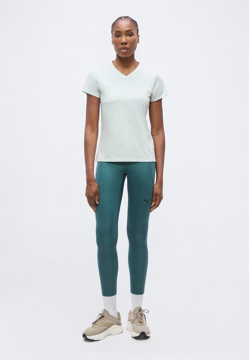 PUMA TAD ESSENTIAL V NECK TEE - Sports T-shirt - créme de mint — photo 2