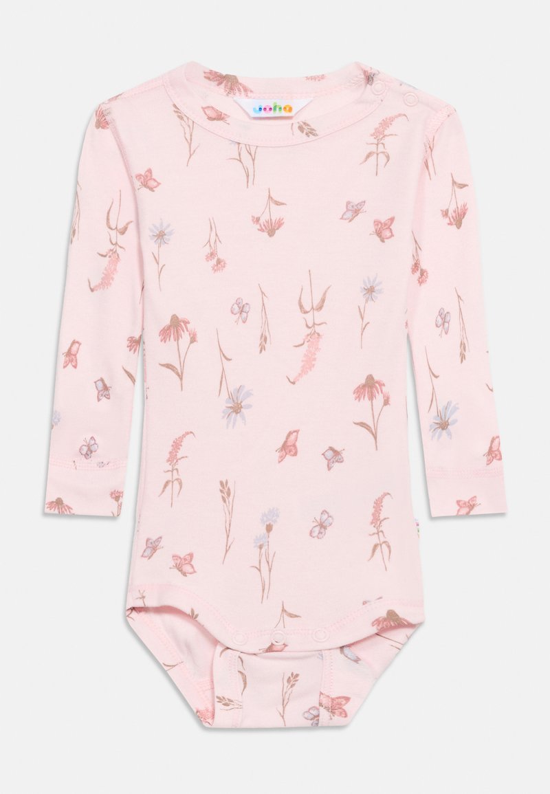 Body bébé à manches longues rose avec boutons-pression et imprimé floral et papillons aux couleurs pastel douces.