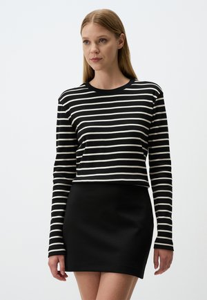 CREW NECK LINE PATTERNED - Langarmshirt - black