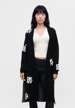 DKNY, ALL OVER STACK LOGO LONG CARDIGAN - Жилетка - black/ivory