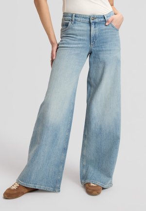 Lee, HOPE - Wide Leg - shallow end