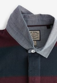 Next Pólóing - navy blue burgundy red stripe