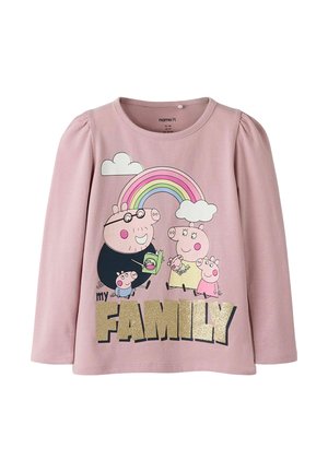 Rosa Langarmshirt mit Cartoon-Schweinen, einem Regenbogen und dem Text "meine FAMILIE" in goldenem Glitzer. Hergestellt aus weichem Baumwollmaterial.
