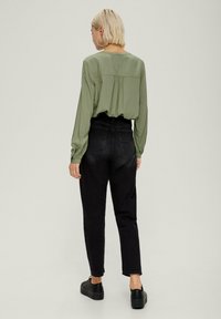 QS MIT AUSSCHNITT - Tunika