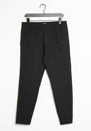 Filippa K Chinosy