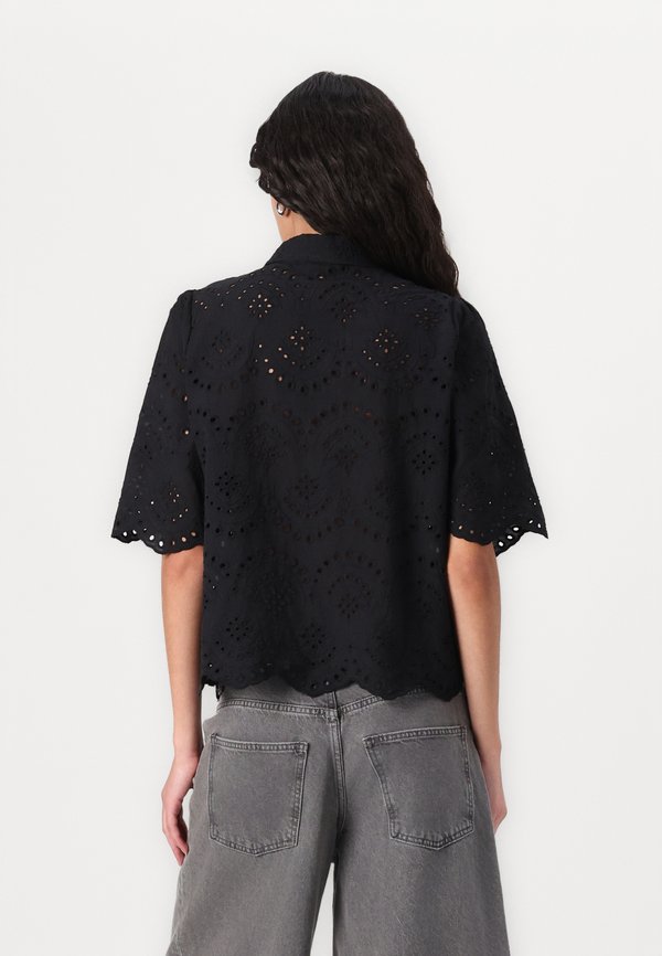 ONLVALAIS - Button-down blouse3