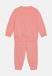 adidas Originals CREW SET-INFANT - Treningas - semi pink spark