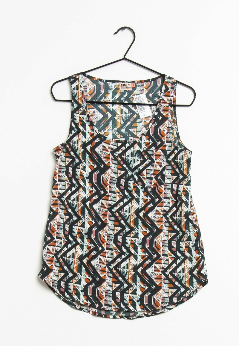Top sin mangas con un patrón abstracto en zigzag multicolor en negro, naranja, rosa y blanco, colgado en una percha negra sobre un fondo blanco.