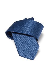 Blauwe zijden stropdas met een gestructureerd geometrisch patroon, voorzien van een puntige uiteinde en een gladde afwerking. De stof heeft een subtiele glans.