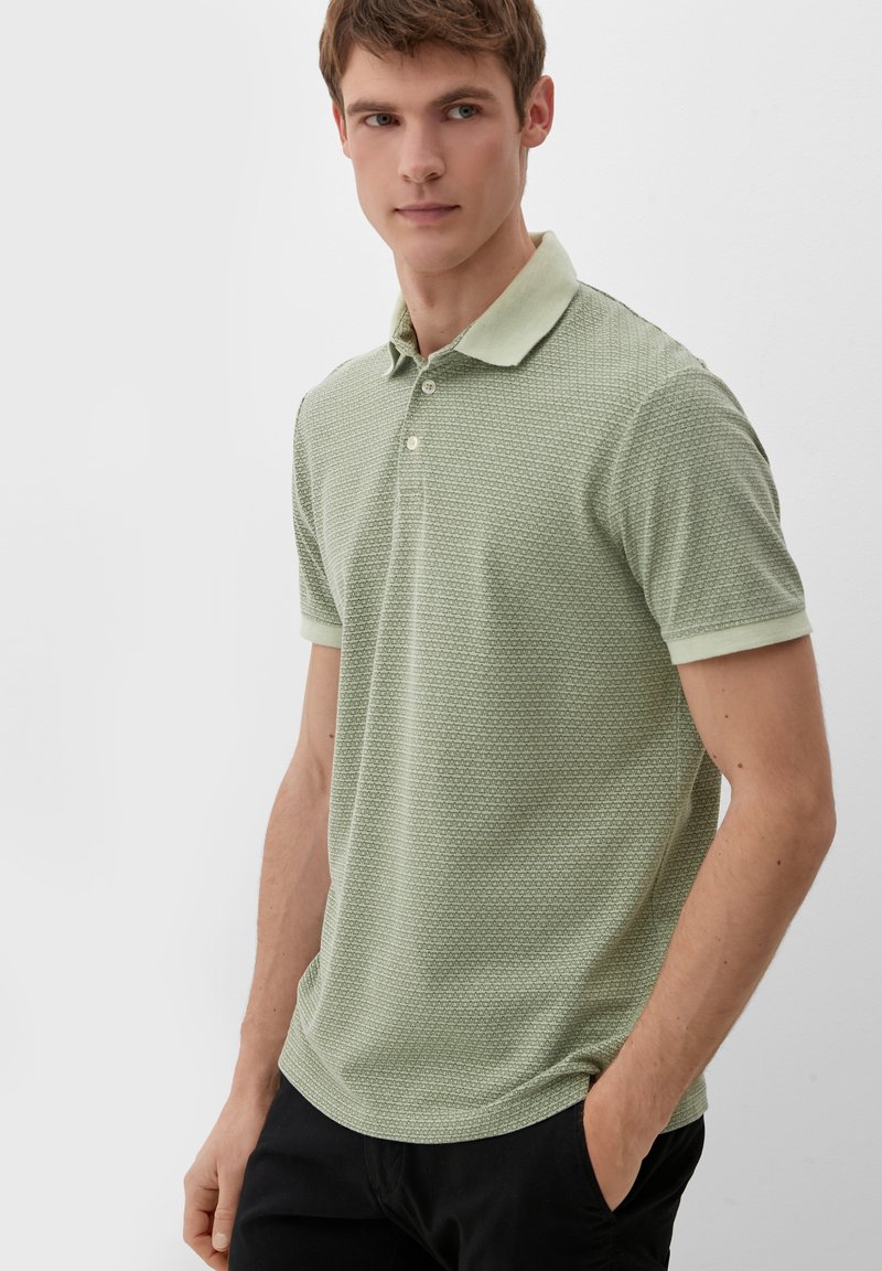 s.Oliver MIT ALLOVER - Poloshirt - olivgrün