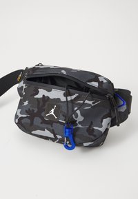 Jordan FRANCHISE CROSS BODY - Rumpetaske - off noir