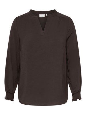 ONLY Carmakoma, CARMETTA L/S V-NECK TOP WVN NOOS - Bluse - coffee bean