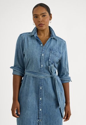 BELTED DENIM SHIRTDRESS - Jeanskleid - odwin wash