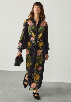 Next REGULAR FIT  - Maksikleit - black floral