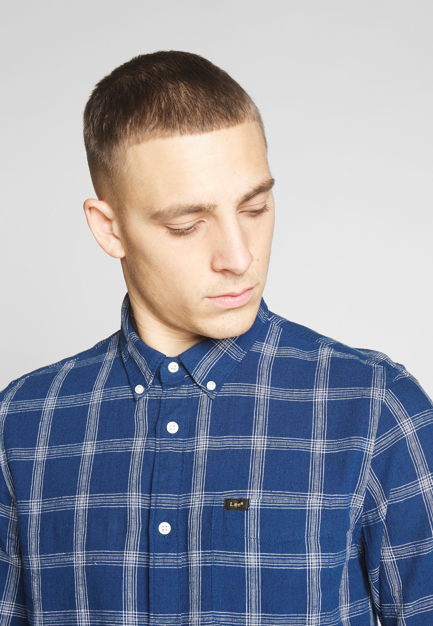 Lee BUTTON DOWN REGULAR FIT Skjorte washed blue Zalando.no Lee BUTTON DOWN REGULAR FIT Skjorte ashley blue Zalando.no