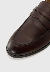 JOOP! KLEITOS - Jalga libistatavad jalanõud - brown