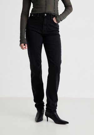 NMDAISY - Jeansy Slim Fit