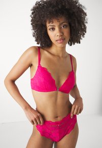 LASCANA VIVANCE BRALETTE BRA - Trikotni modrček - pink