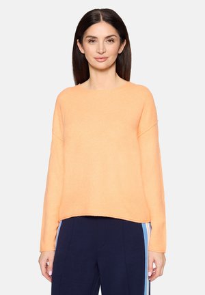 MIT RUNDHALSAUSSCHNITT  - Pullover - canteloupe