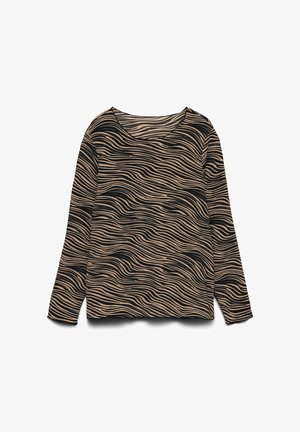 Beżowy i czarny top z długim rękawem w wzór falisty, z zaokrąglonym dekoltem i miękkim, teksturowanym materiałem. Luźny krój.